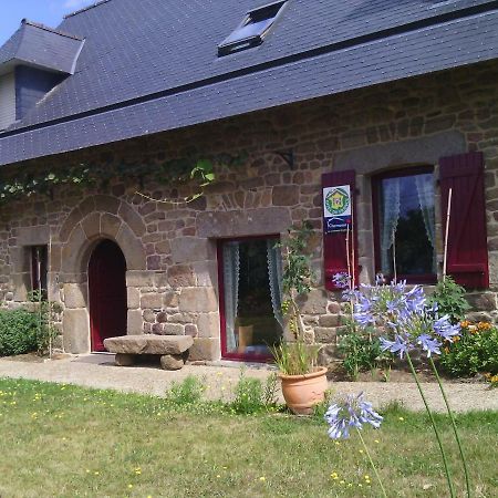La Roche Bed and Breakfast Saint-Etienne-en-Cogles Εξωτερικό φωτογραφία