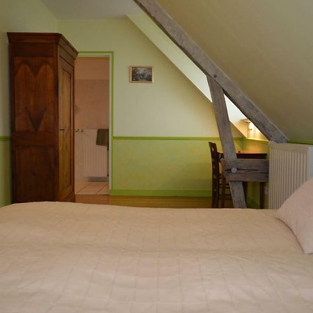 La Roche Bed and Breakfast Saint-Etienne-en-Cogles Εξωτερικό φωτογραφία