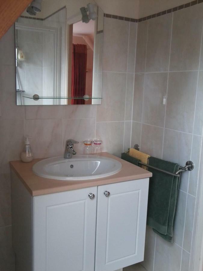 La Roche Bed and Breakfast Saint-Etienne-en-Cogles Εξωτερικό φωτογραφία