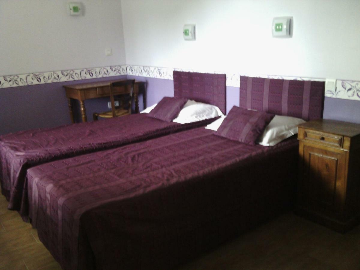 La Roche Bed and Breakfast Saint-Etienne-en-Cogles Εξωτερικό φωτογραφία