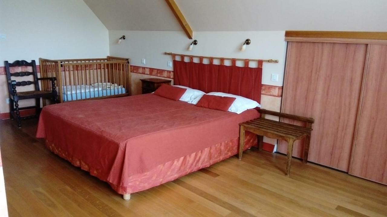 La Roche Bed and Breakfast Saint-Etienne-en-Cogles Εξωτερικό φωτογραφία
